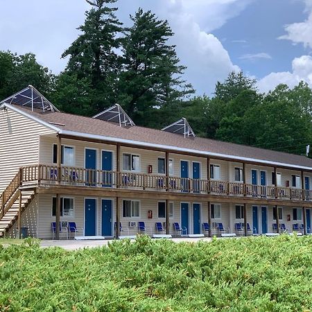 Travelodge By Wyndham Lake George Ny Bagian luar foto