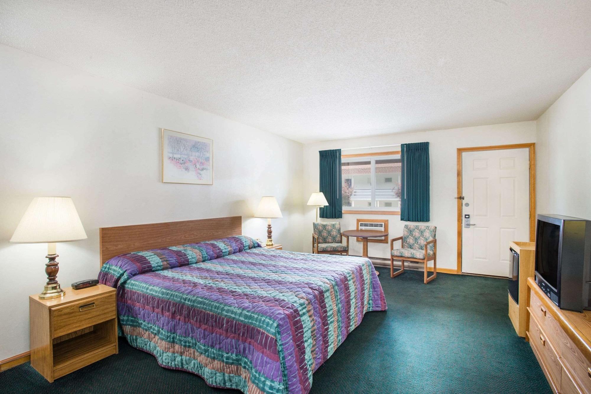 Travelodge By Wyndham Lake George Ny Bagian luar foto