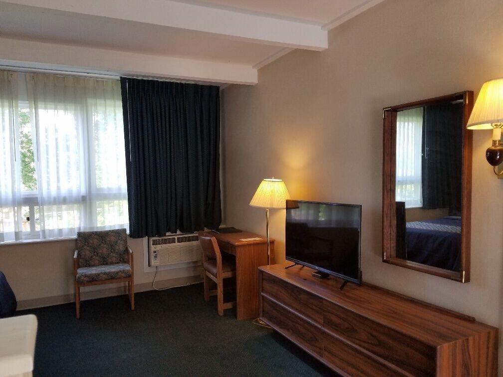 Travelodge By Wyndham Lake George Ny Bagian luar foto